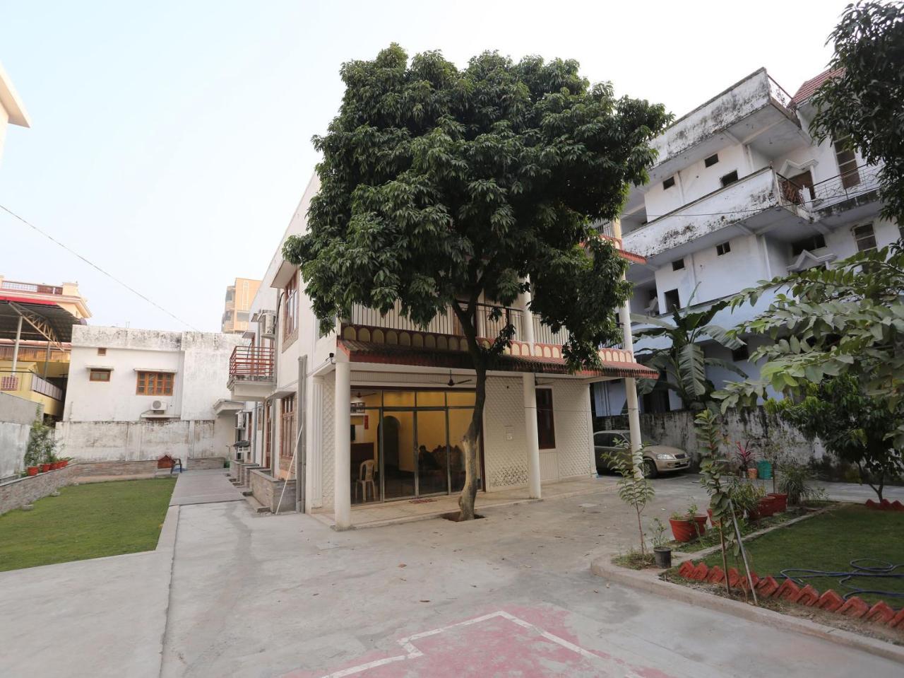 Oyo 10448 Green View Home Stay Dehradun Exterior photo