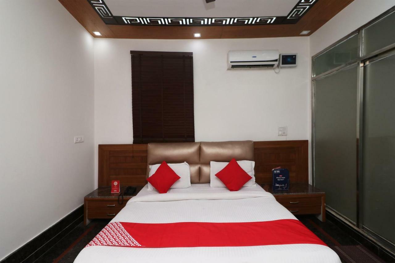 Oyo 10448 Green View Home Stay Dehradun Exterior photo