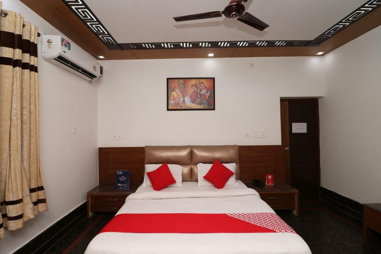 Oyo 10448 Green View Home Stay Dehradun Exterior photo